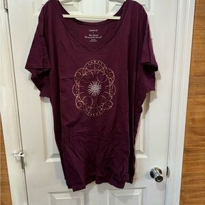 Torrid Women's Burgundy Graphic Top